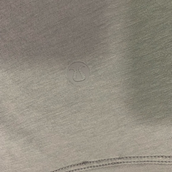 Lululemon jericho tee light 6 - Picture 5 of 7